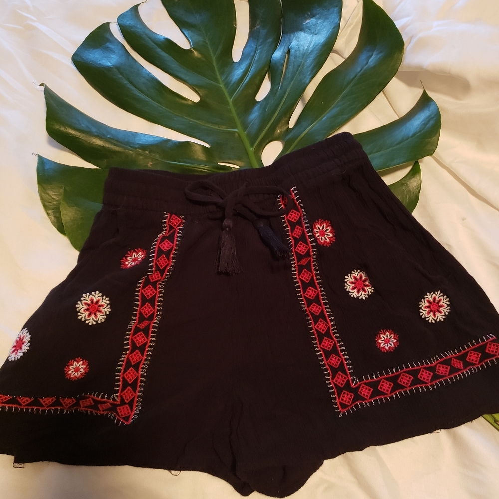 Wide cut Shorts